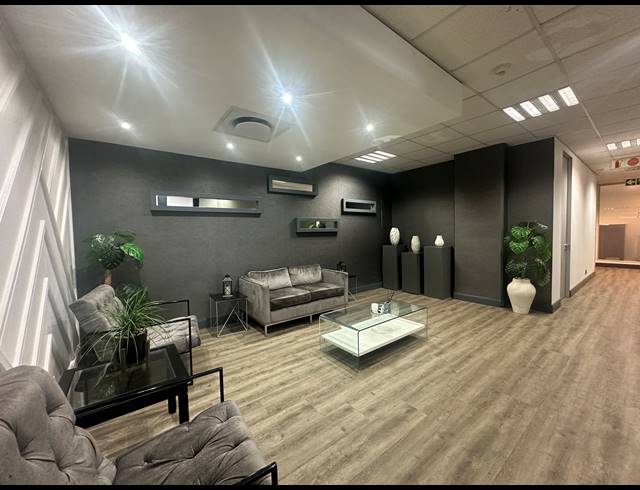 61M² OFFICE TO LET IN SANDTON CENTRAL